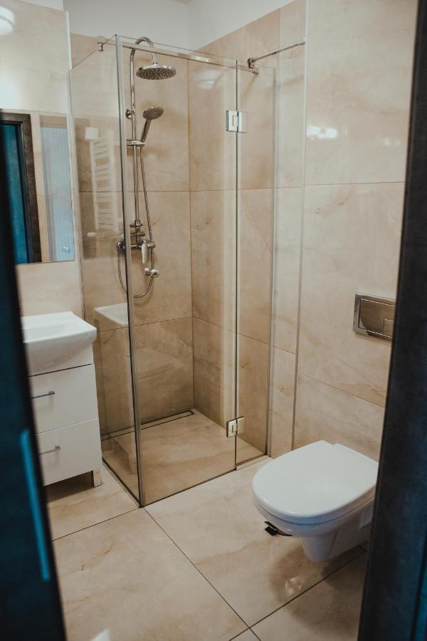 Restauracja Park Szwajcaria Hotel Gliwice Ngoại thất bức ảnh