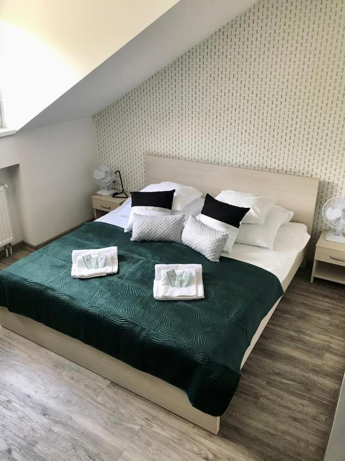 Restauracja Park Szwajcaria Hotel Gliwice Ngoại thất bức ảnh