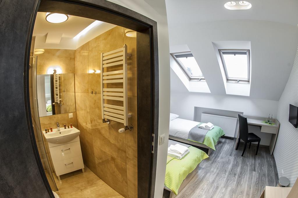 Restauracja Park Szwajcaria Hotel Gliwice Ngoại thất bức ảnh